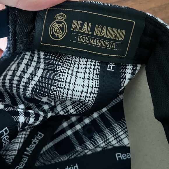 Real Madrid Adjustable Snapback Hat Plaid Navy White Official Licensed New Tags - Picture 10 of 10